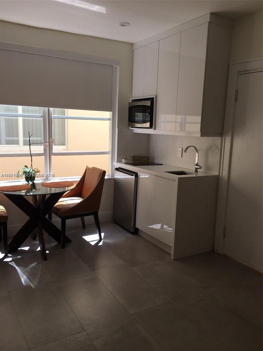 119 Menores Ave # 8A, Coral Gables FL 33134 photo 4