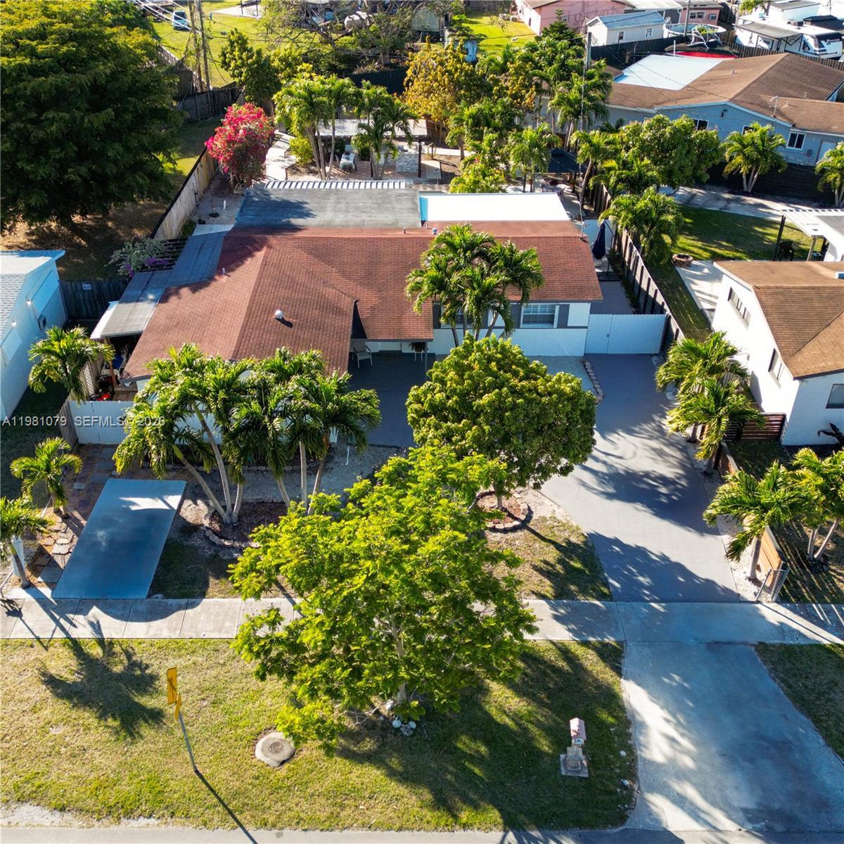 19600 Gulfstream Rd, Cutler Bay FL 33157 photo 2