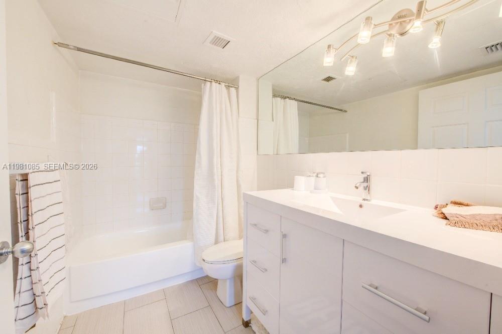 1500 Bay Rd # 528S, Miami Beach FL 33139 photo 4