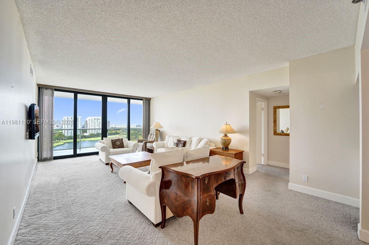 20281 E Country Club Dr # 1703, Aventura FL 33180 photo 3