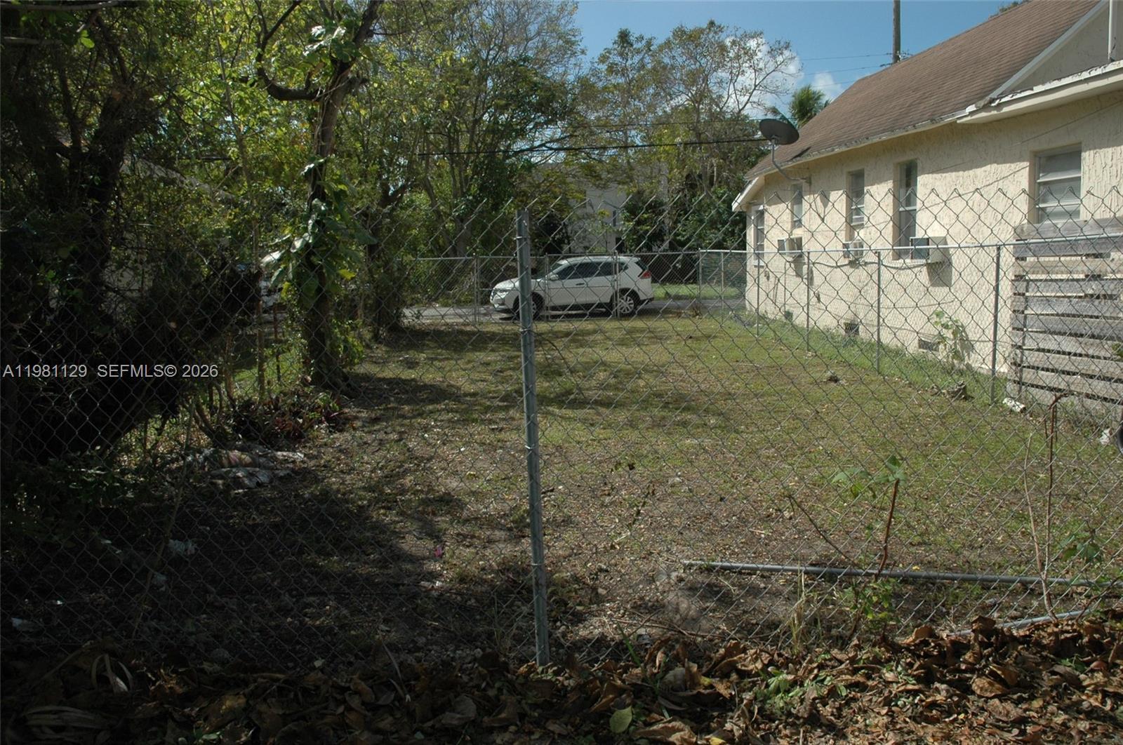 3817 Washington Ave, Miami FL 33133