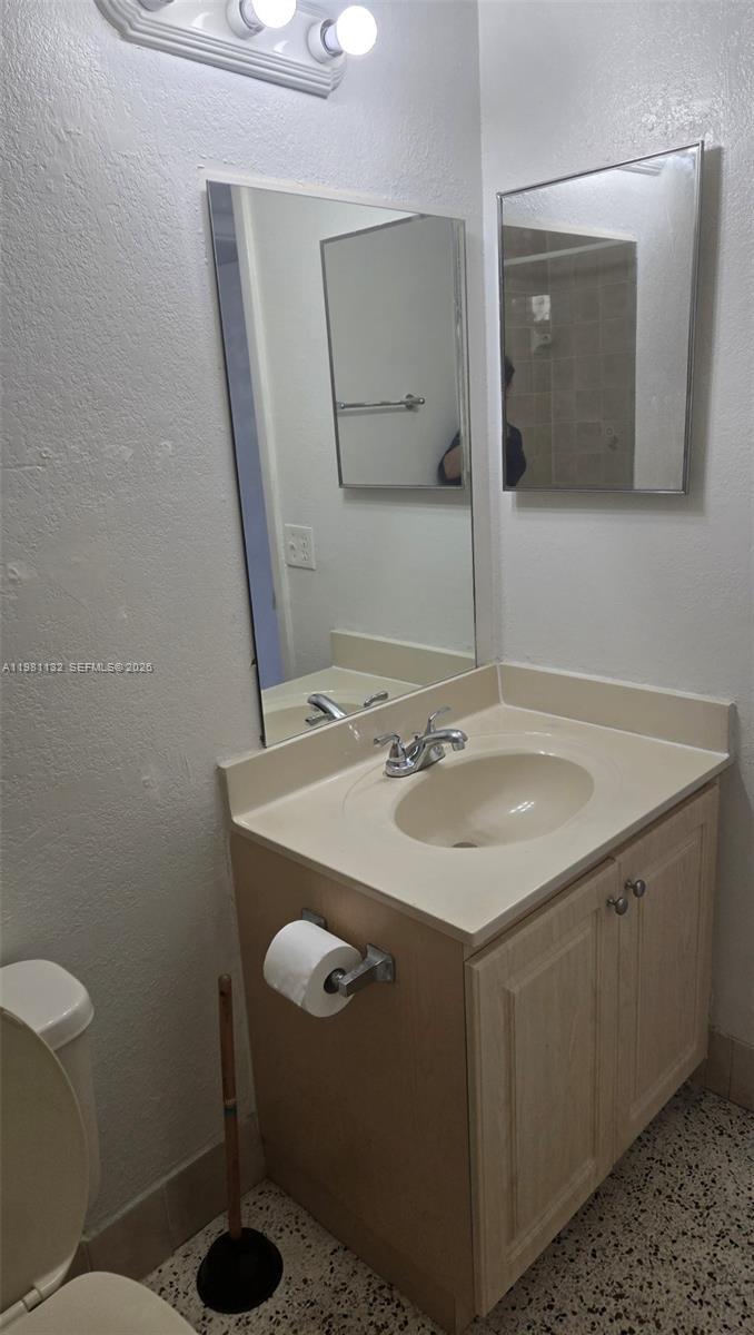 142 SW 18th ave # 30, Miami FL 33135 photo 5