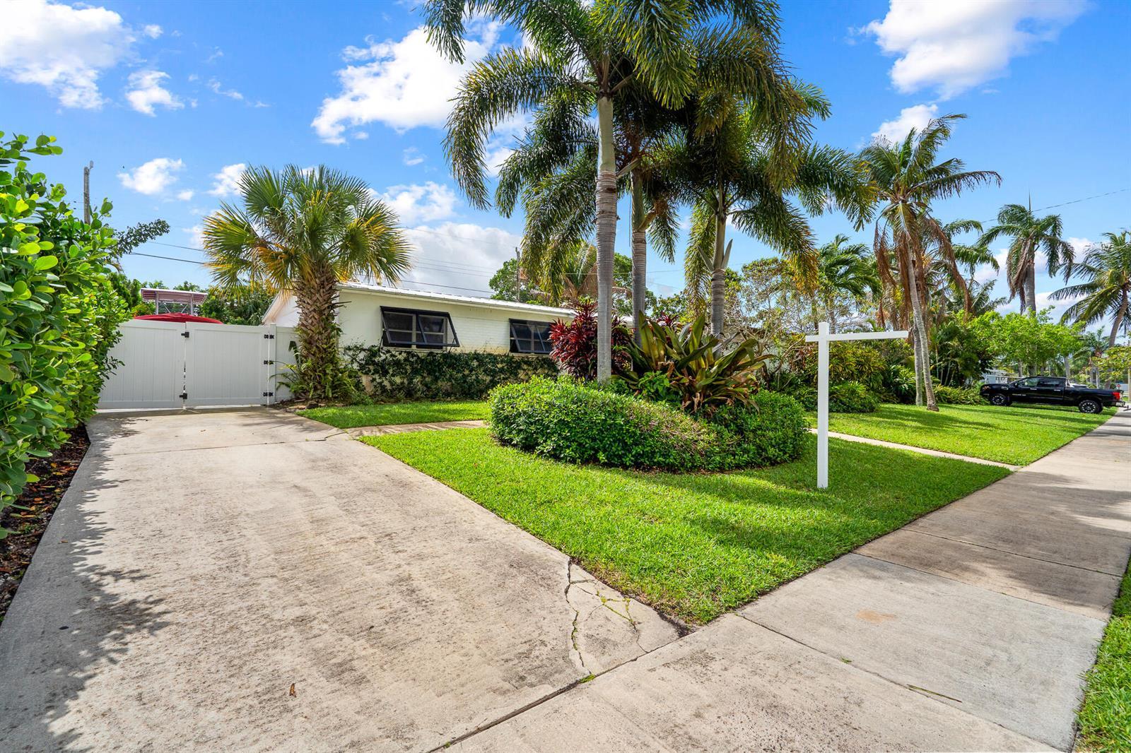 520 Flotilla Road, North Palm Beach FL 33408 photo 2