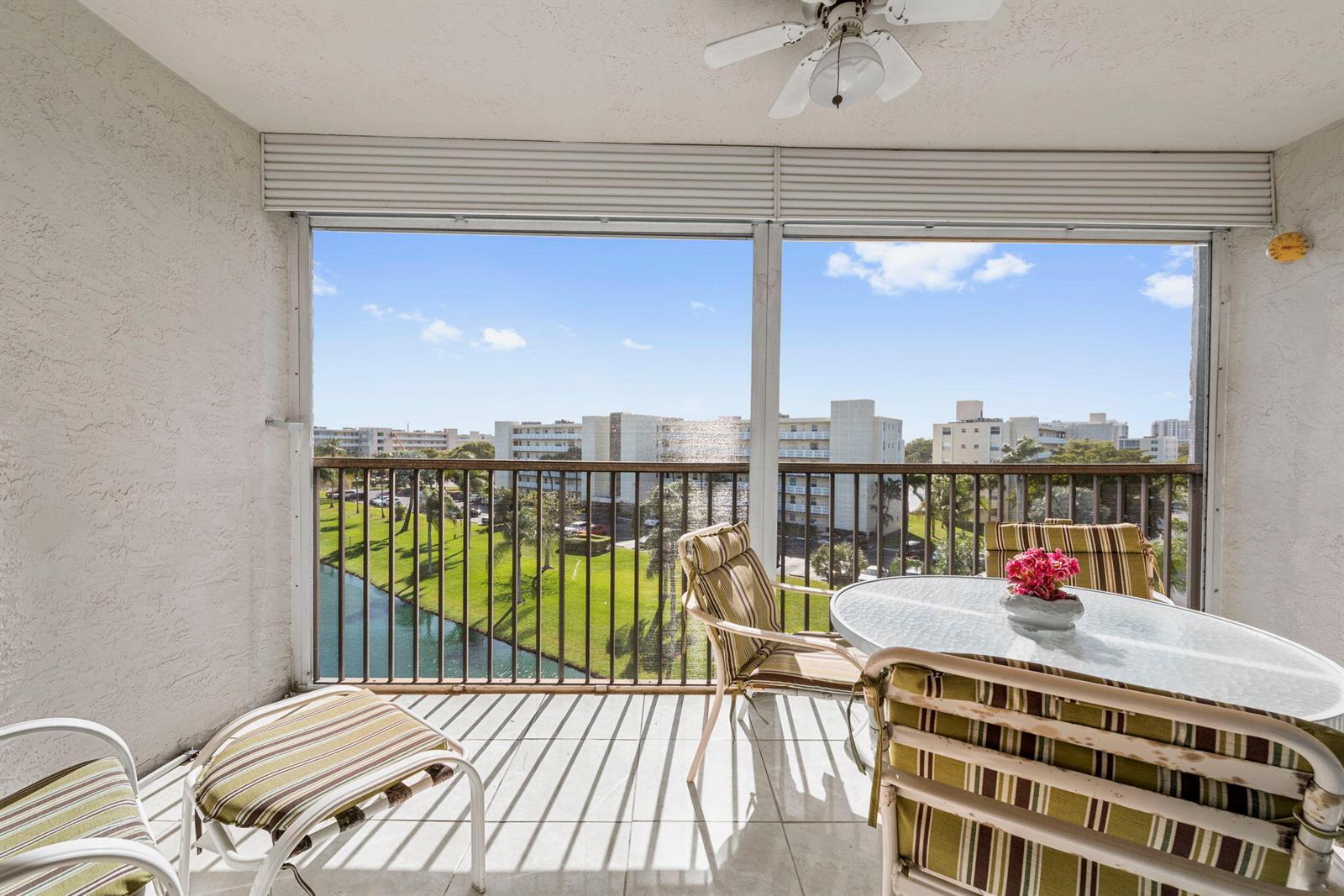 170 SE 5th Avenue Apt 505, Dania Beach FL 33004 photo 2