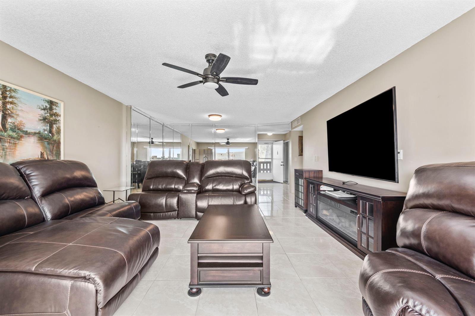 170 SE 5th Avenue Apt 505, Dania Beach FL 33004 photo 5