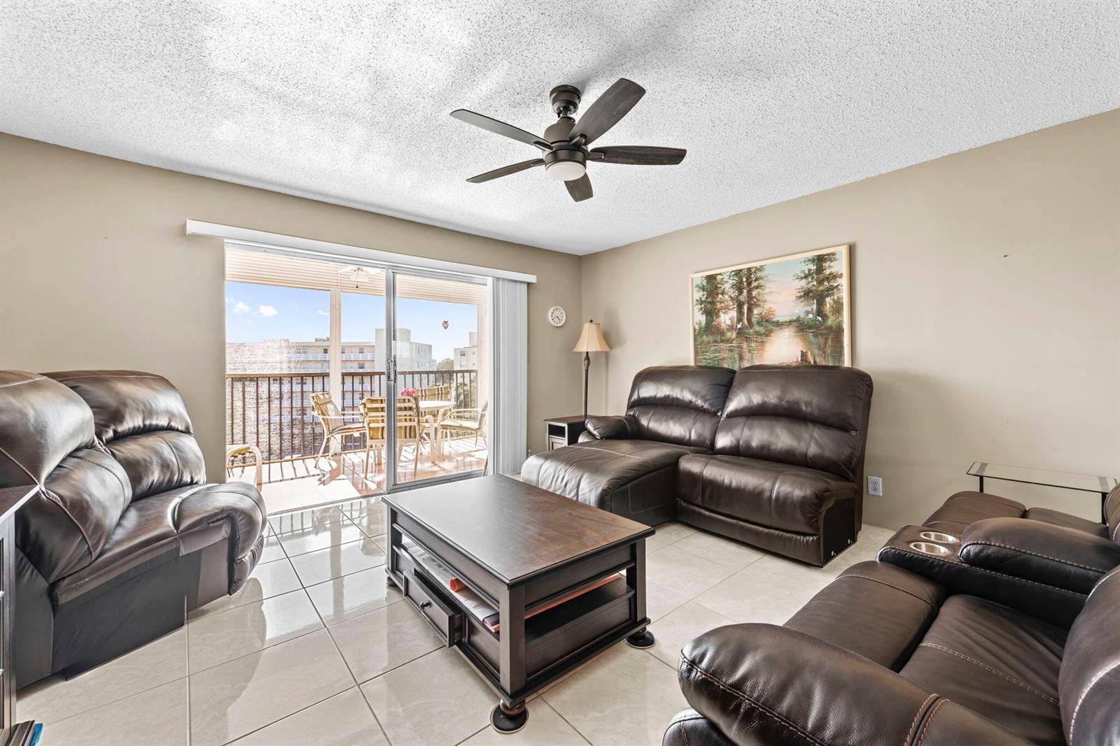 170 SE 5th Avenue Apt 505, Dania Beach FL 33004 photo 4