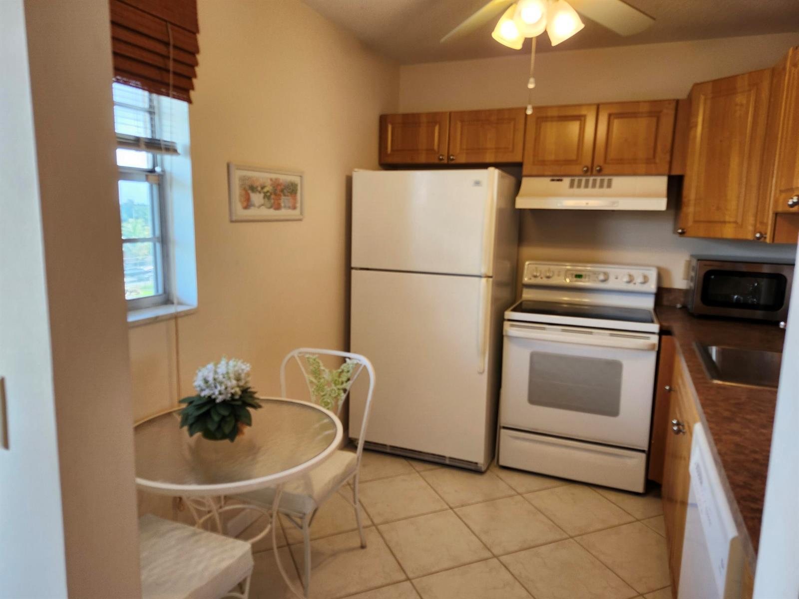 230 NE 26th Avenue # 408, Boynton Beach FL 33435 photo 3