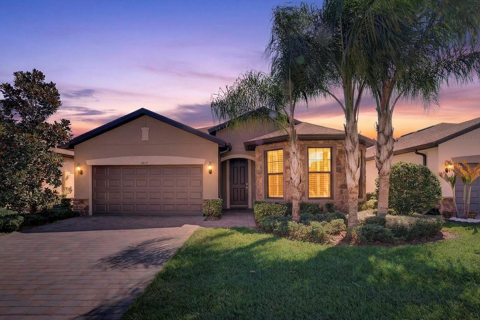 4615 Iron Street, Vero Beach FL 32967 photo 2