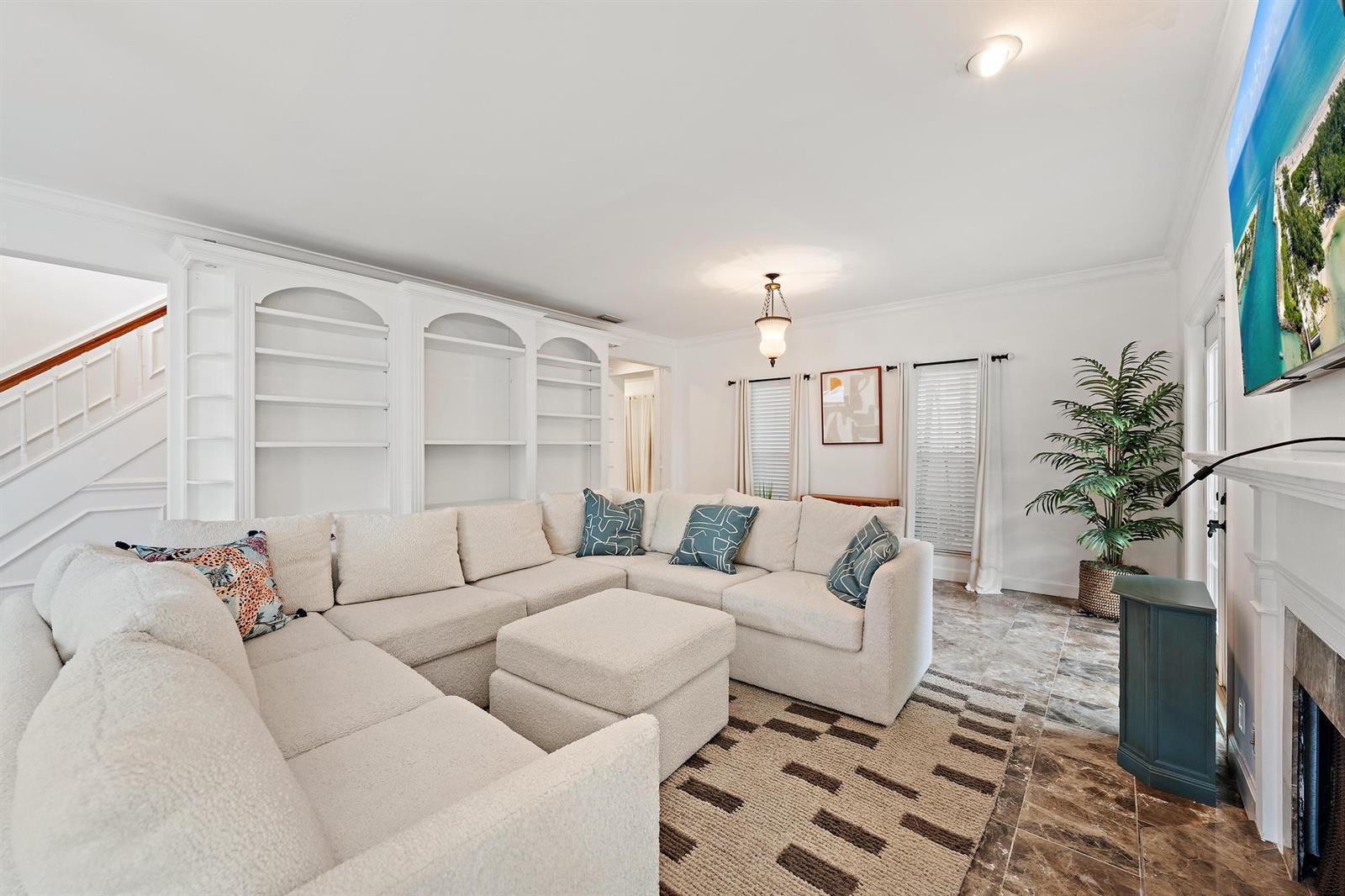 230 Park Avenue, Palm Beach FL 33480 photo 5