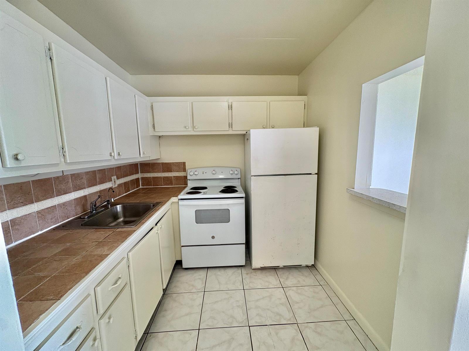 179 Berkshire I, West Palm Beach FL 33417 photo 3