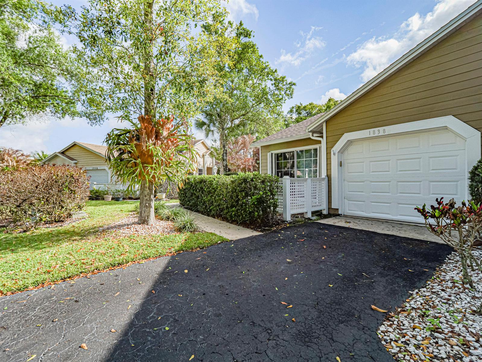 1838 Sixty Oaks Lane, Vero Beach FL 32966 photo 2