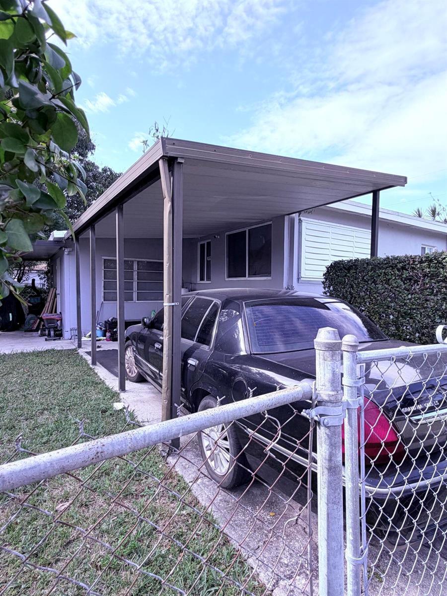 1500 NW 44th Street, Miami FL 33142 photo 3
