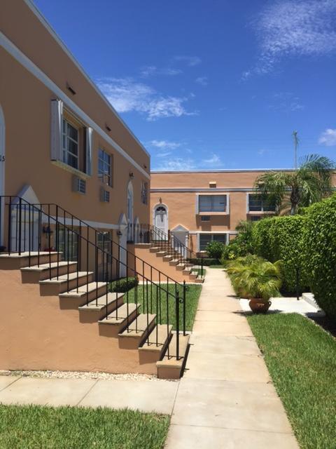 101 S Golfview Road # 16, FL 33460 photo 2