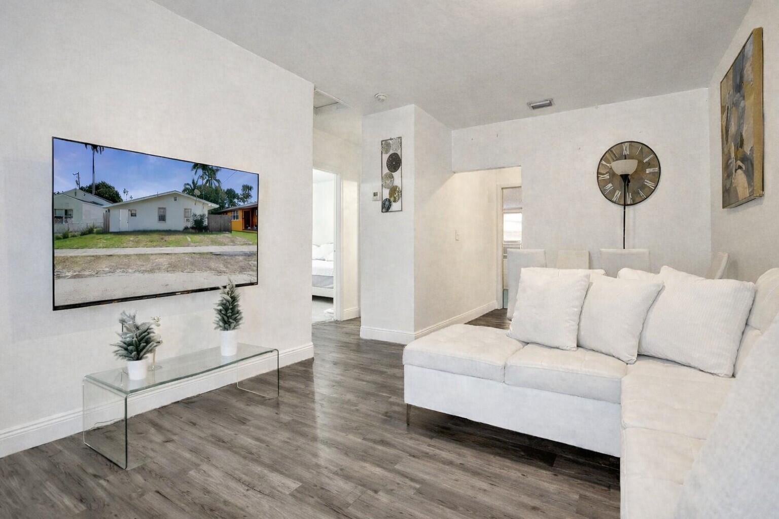 250 NW 83rd Street, Miami FL 33150 photo 2