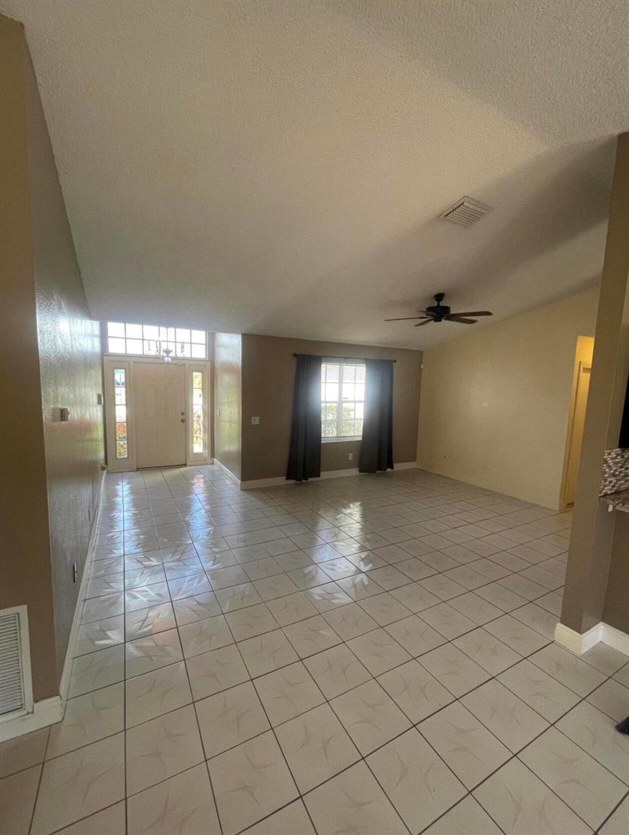 1401 SE Appamattox Terrace, Port St. Lucie FL 34952 photo 3