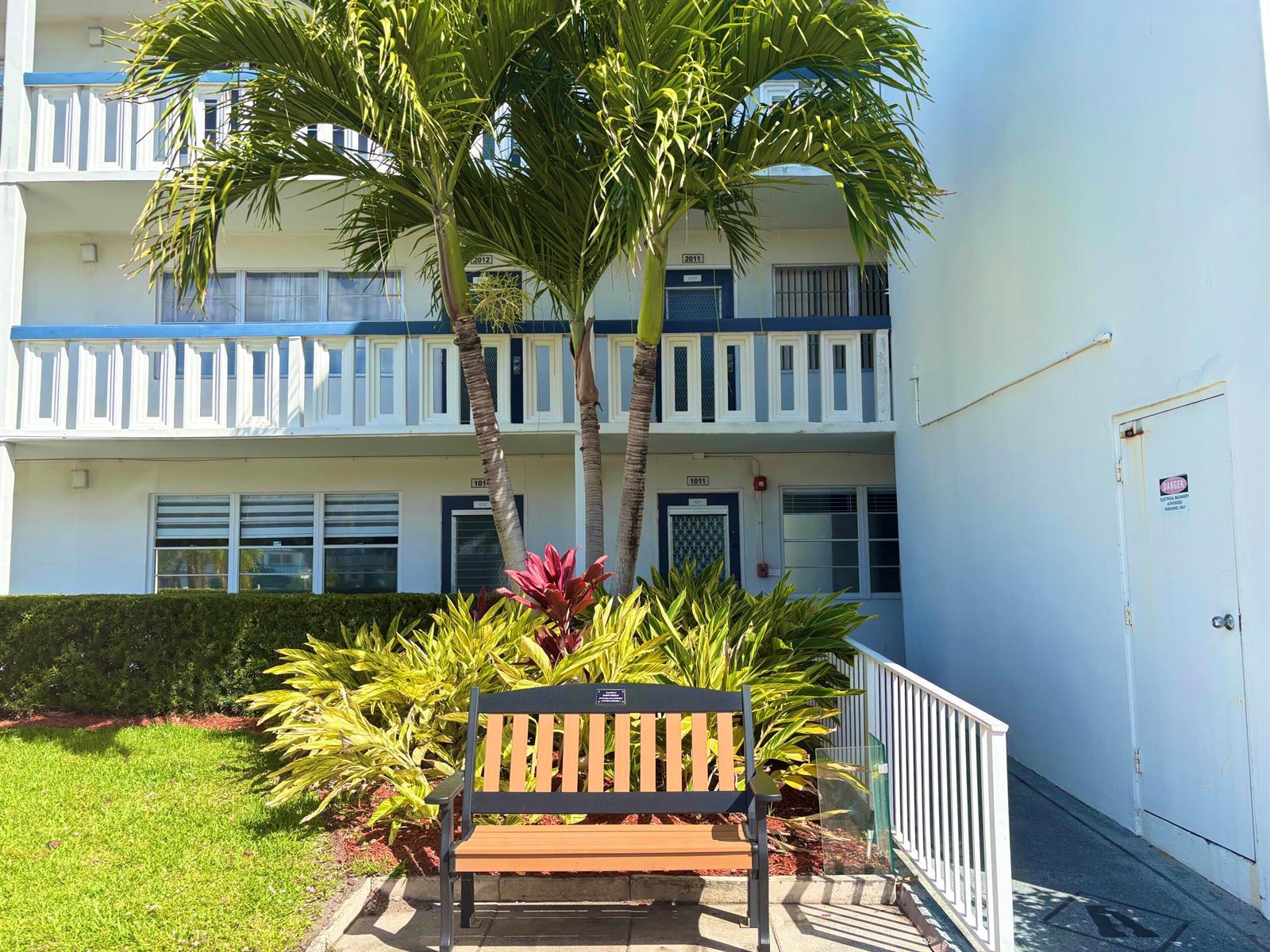 4015 Oakridge A # 4015, Deerfield Beach FL 33442 photo 3