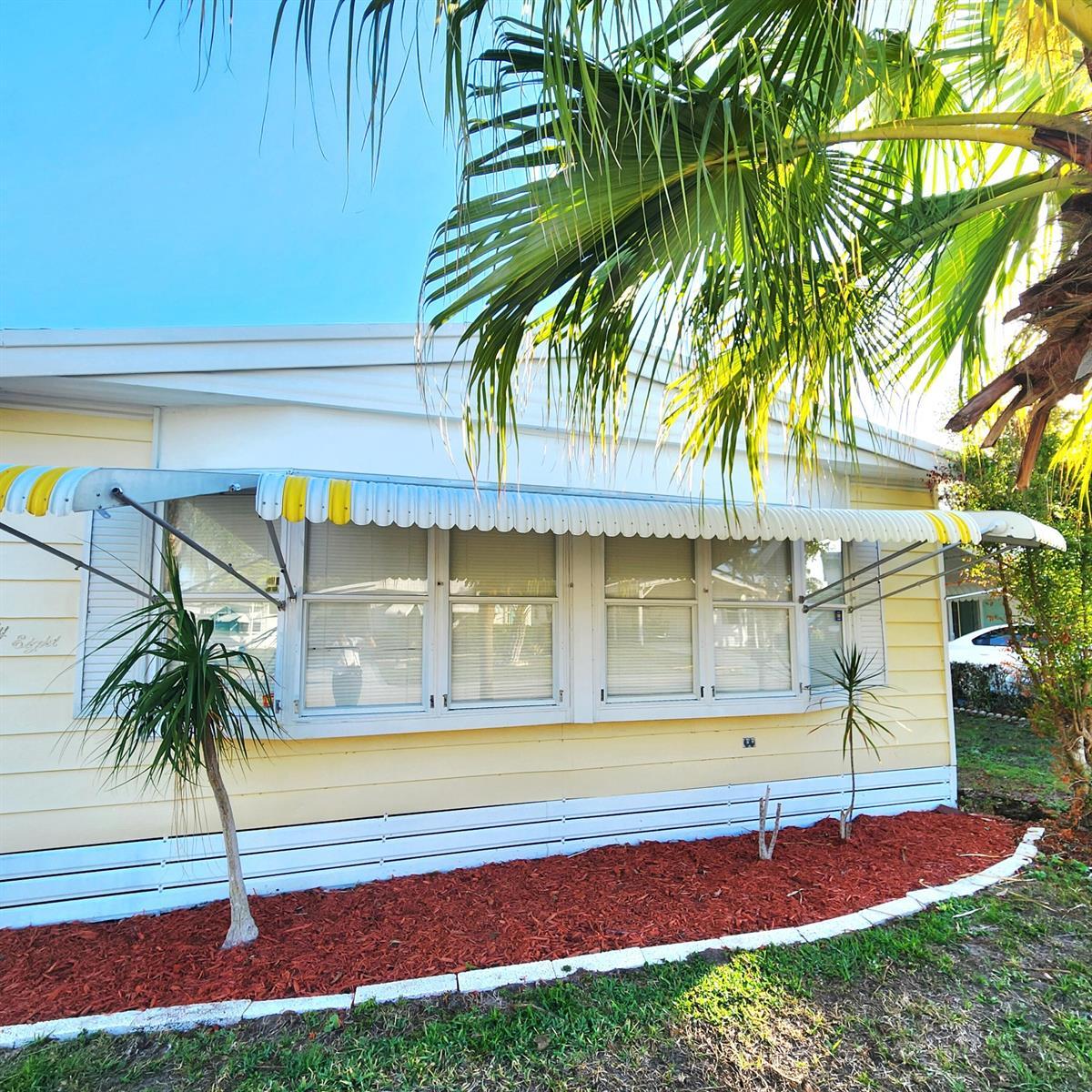 98 Camino Del Rio, Port St. Lucie FL 34952 photo 3