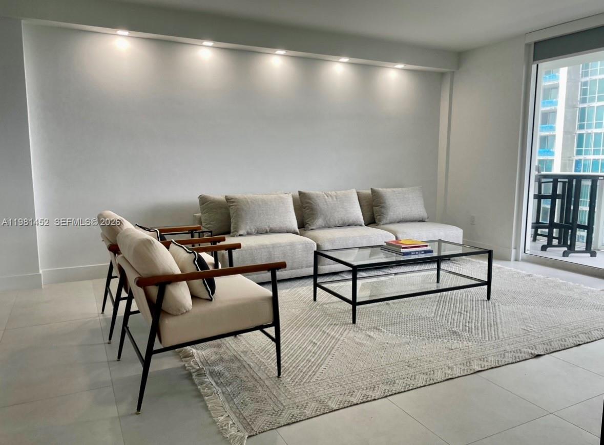 10275 Collins Ave # 933, Bal Harbour FL 33154 photo 3