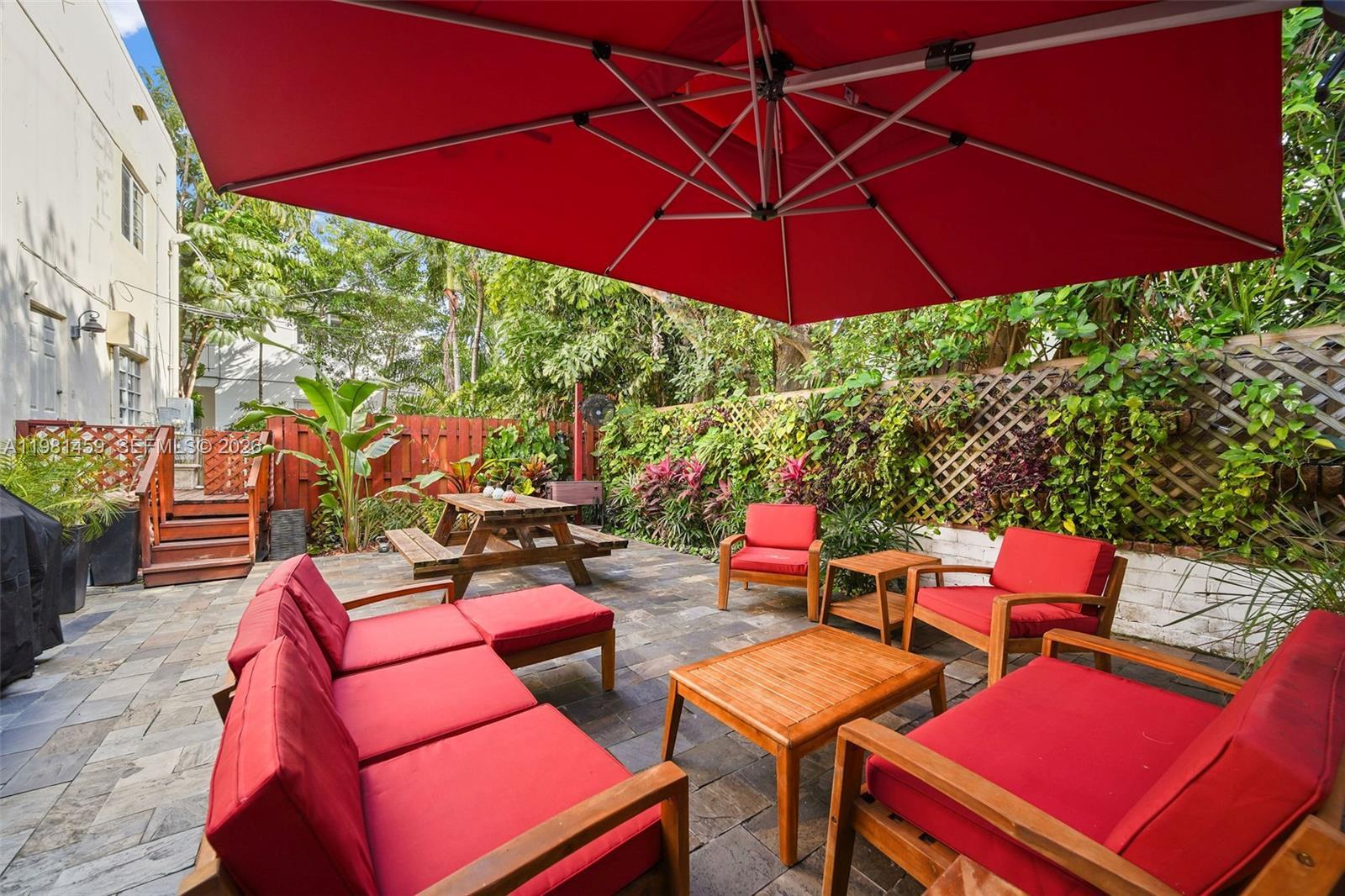 832 15th St # 4, Miami Beach FL 33139 photo 2