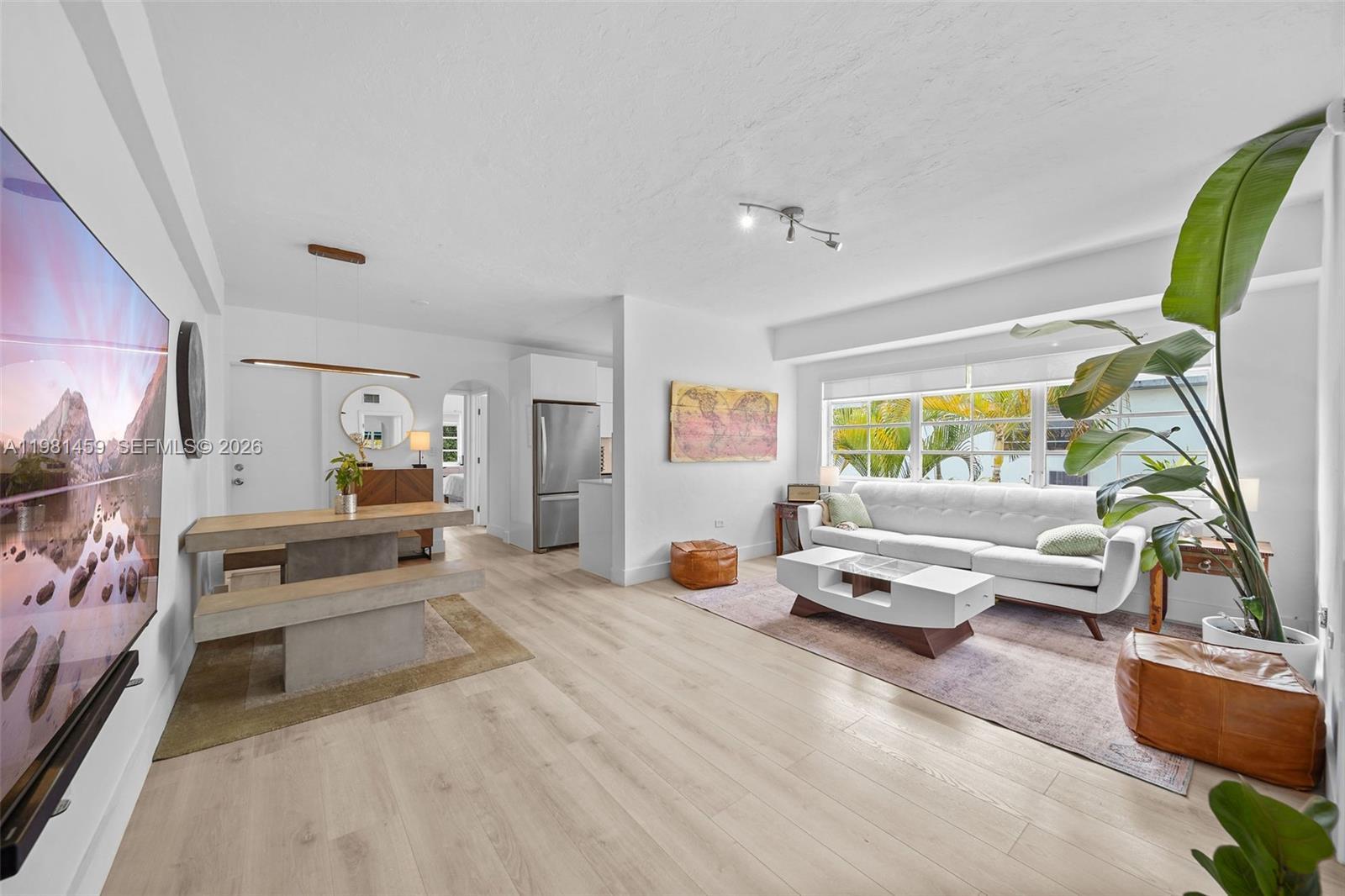 832 15th St # 4, Miami Beach FL 33139 photo 4