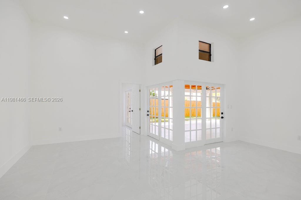 8940 SW 4th Ter, Miami FL 33174 photo 4
