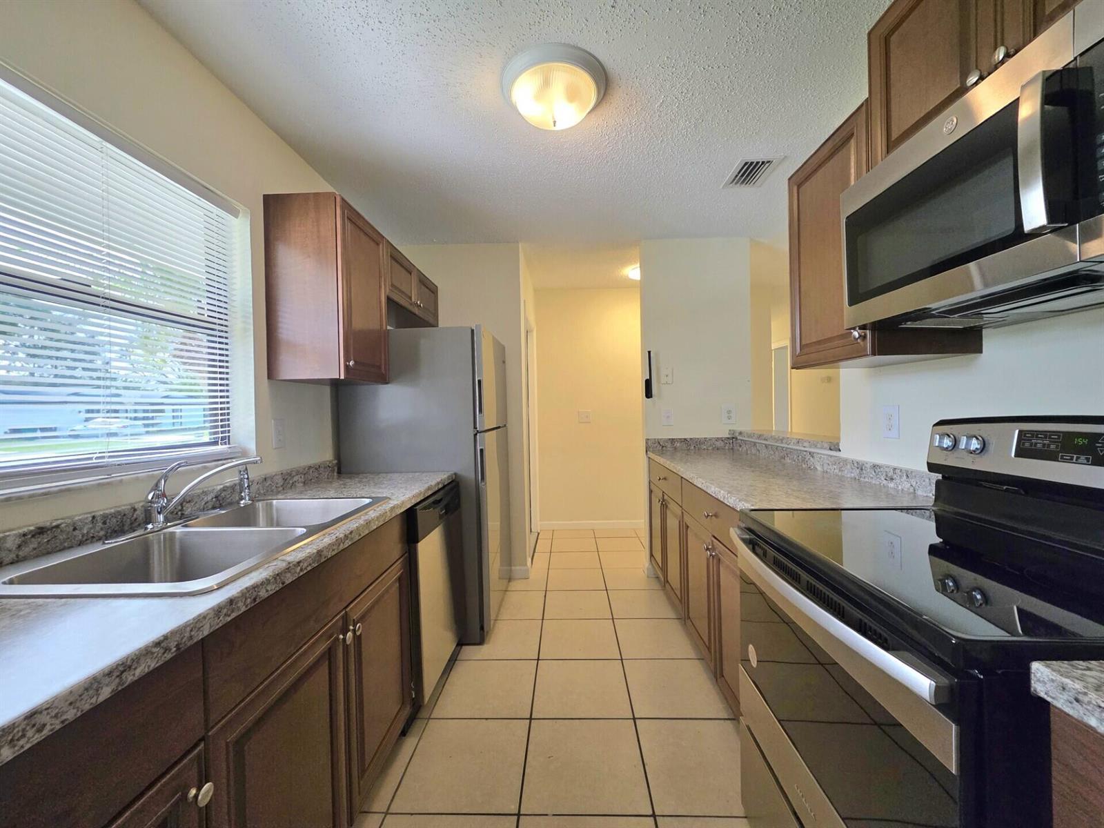 2197 SE Genoa Street, Port St. Lucie FL 34952 photo 5