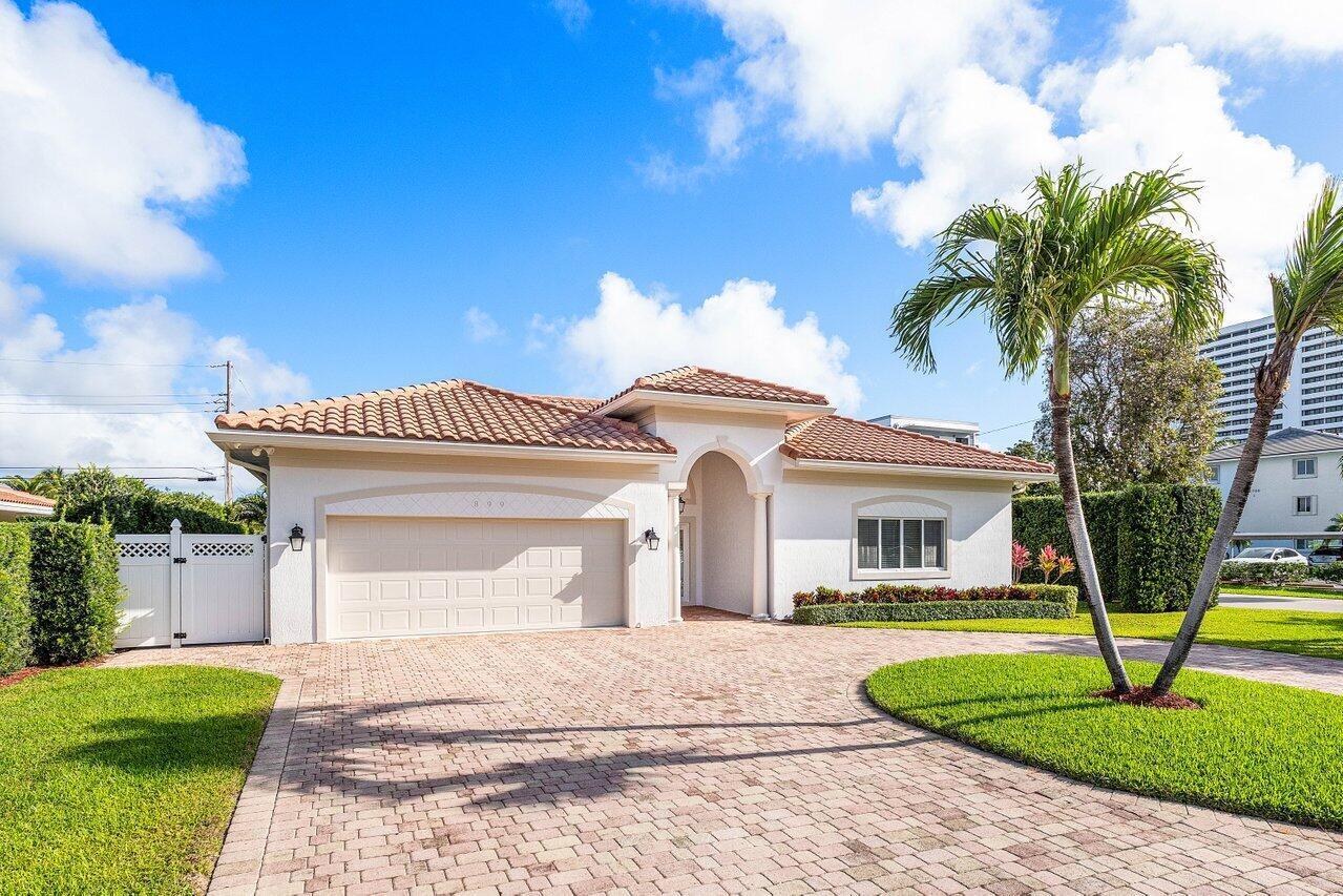 899 S Granada Drive, Boca Raton FL 33432 photo 3
