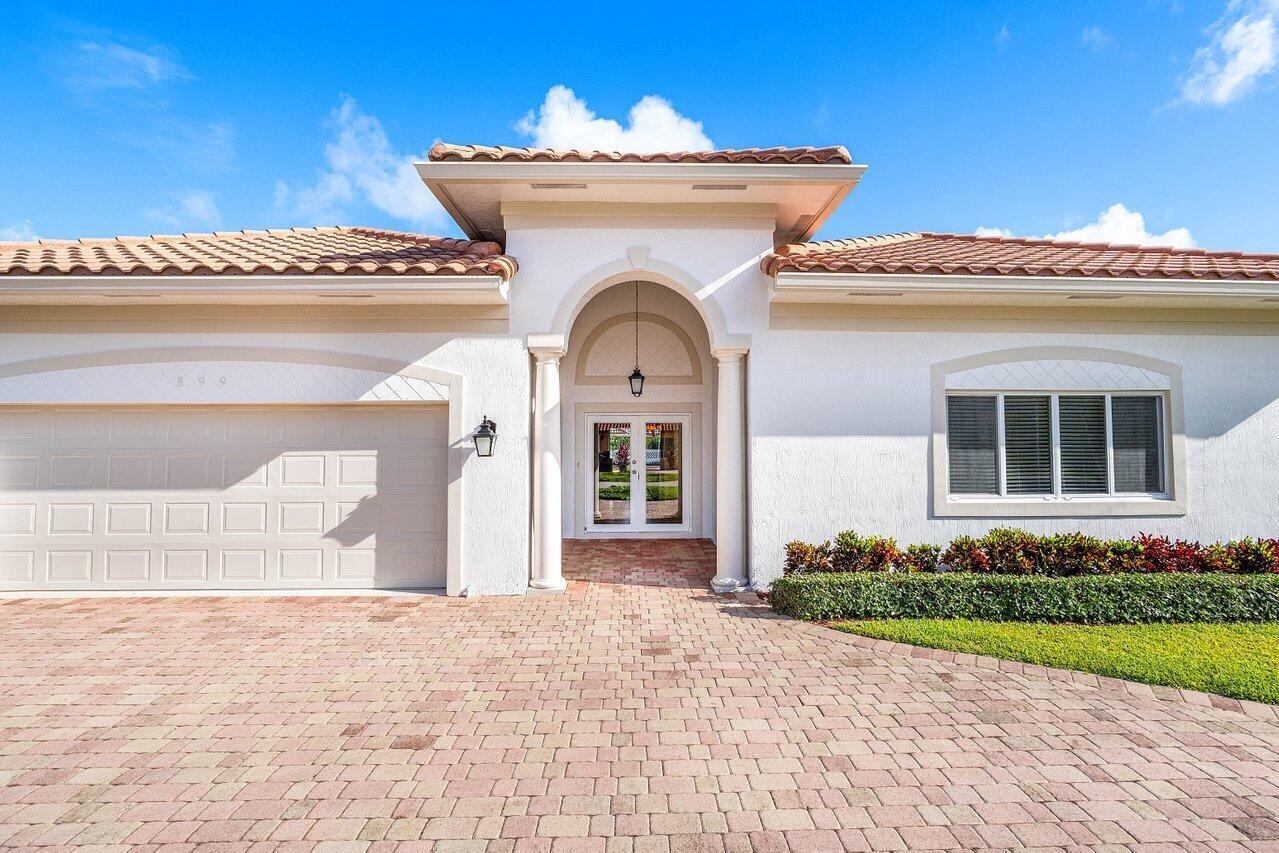 899 S Granada Drive, Boca Raton FL 33432 photo 4