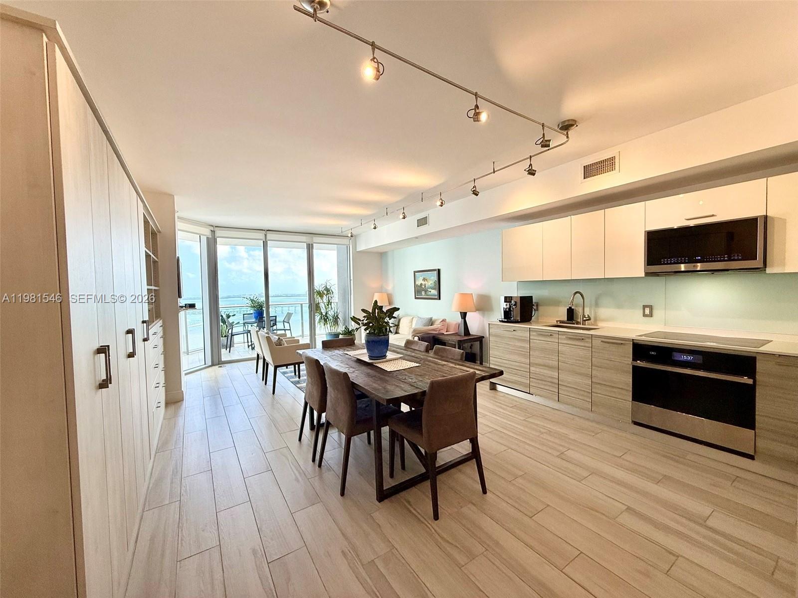 1300 Brickell Bay Dr # 3406, Miami FL 33131 photo 5