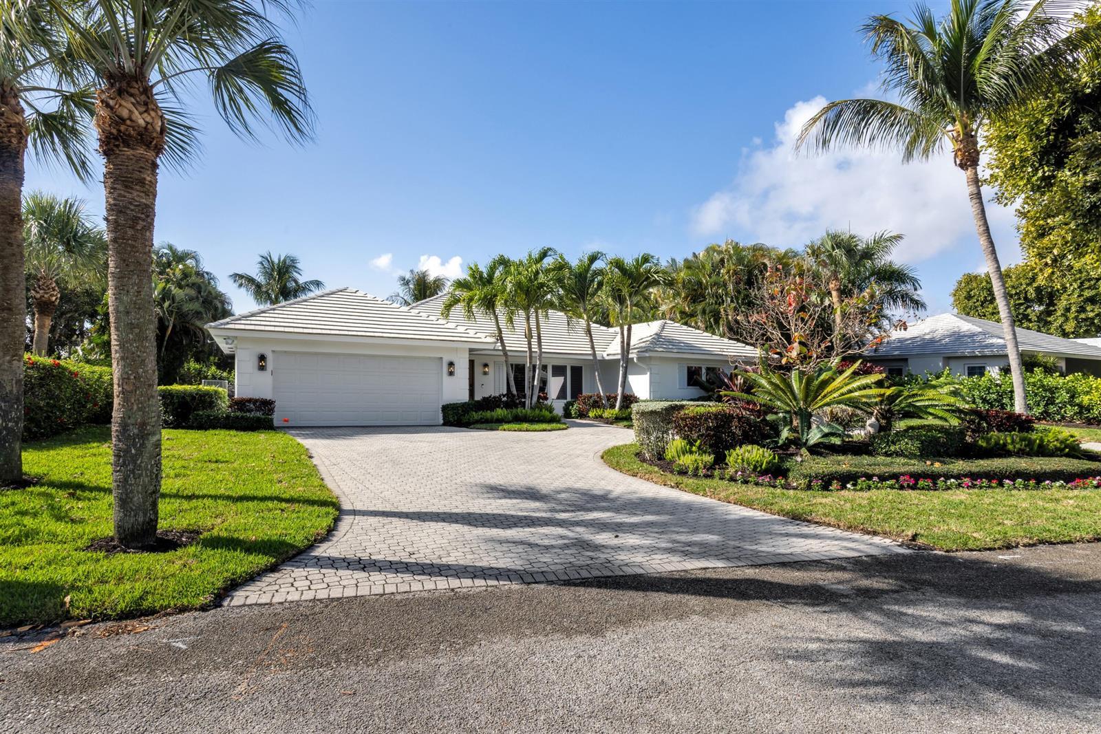 2720 Cardinal Circle, Gulf Stream FL 33483 photo 3