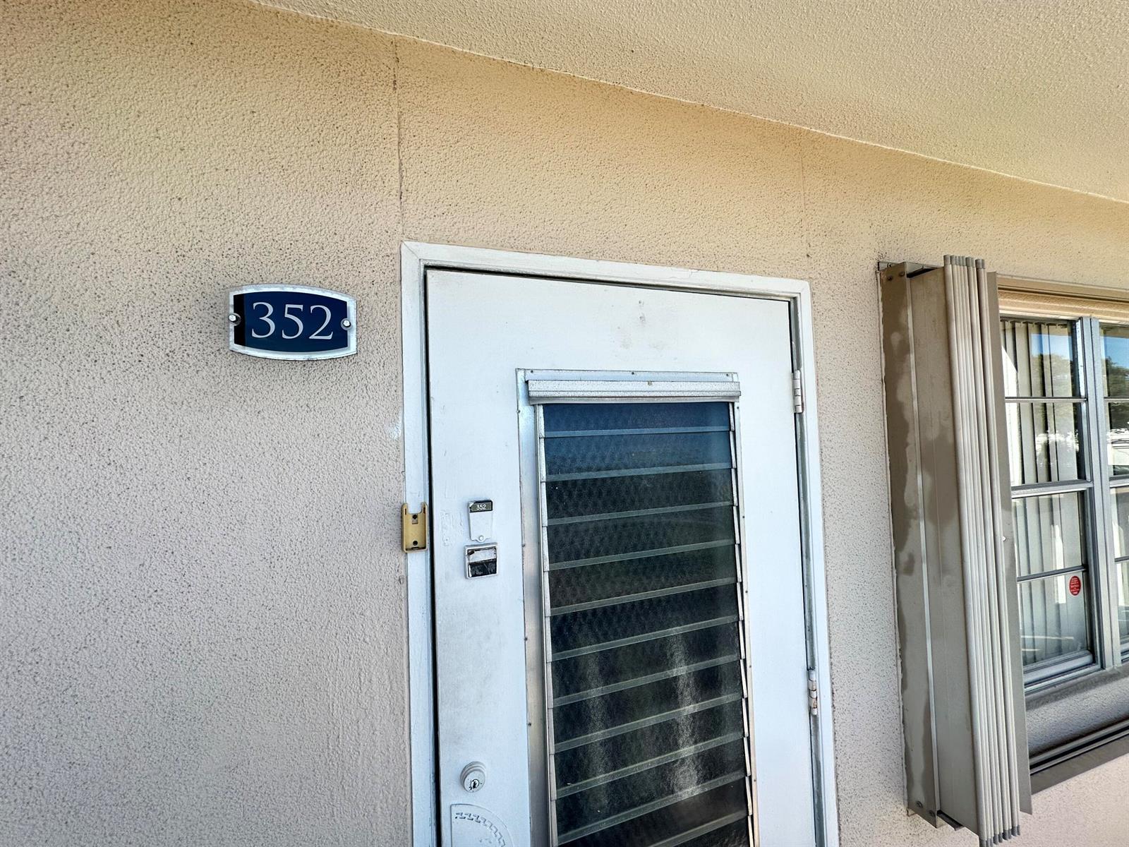 352 Southampton C, West Palm Beach FL 33417 photo 3