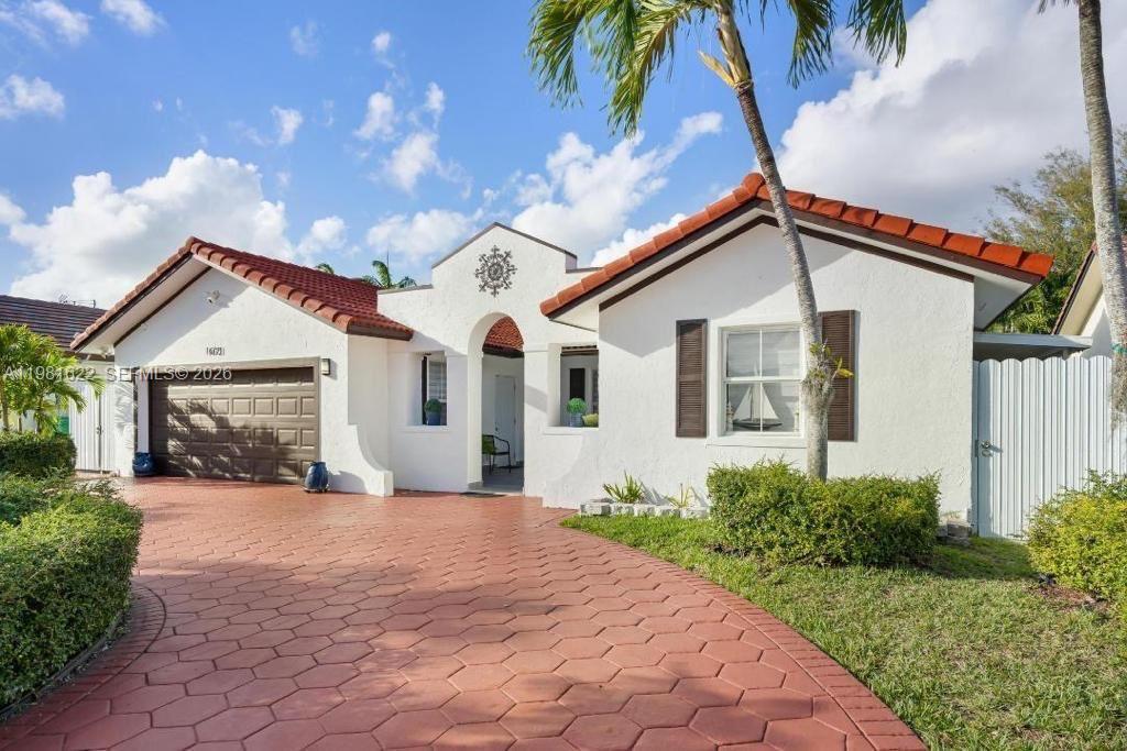 14721 SW 170th Ter, Miami FL 33187 photo 3