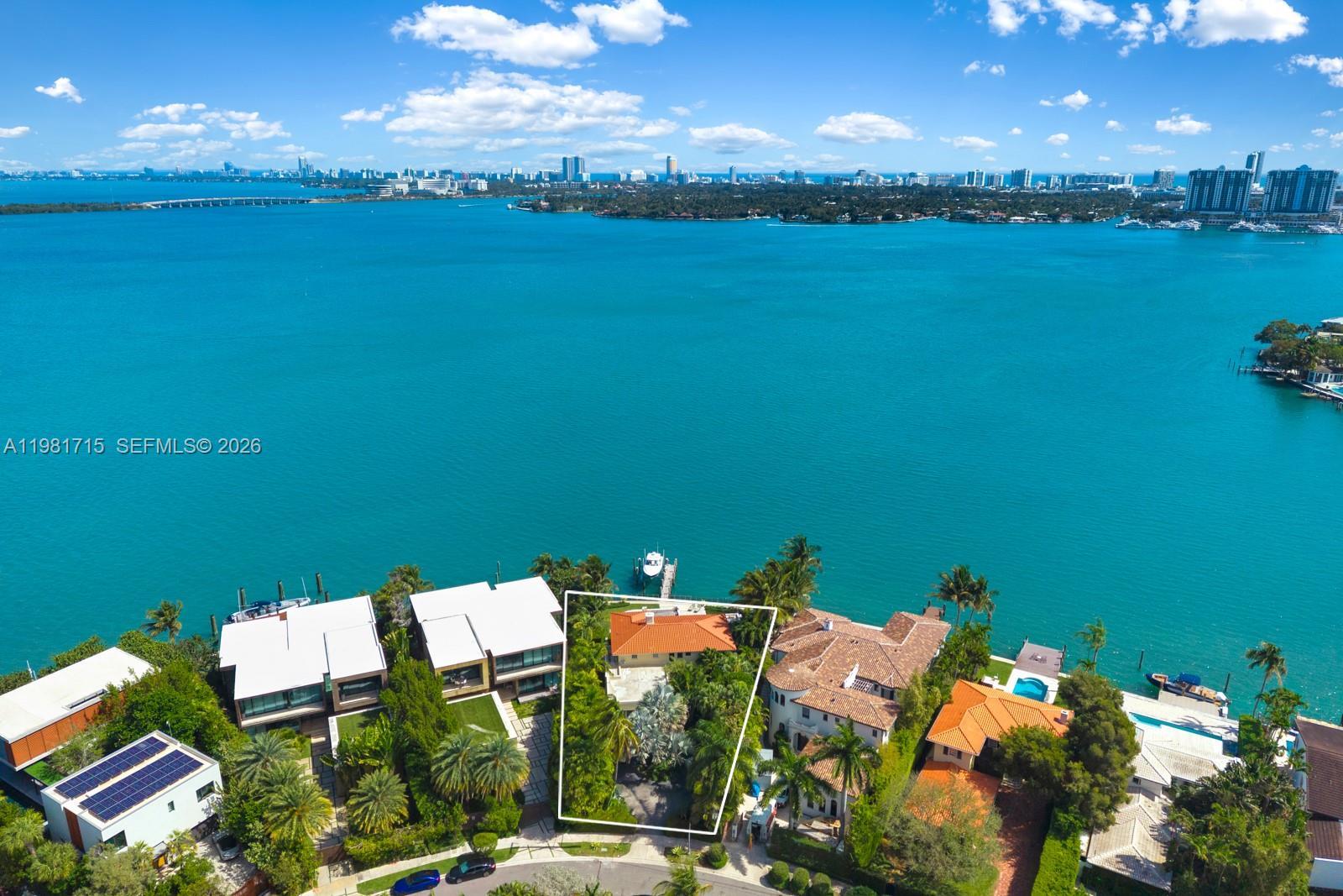 821 E Dilido Dr, Miami Beach FL 33139 photo 2