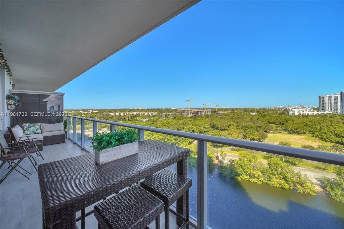 16385 Biscayne Blvd # 1104, North Miami Beach FL 33160 photo 2