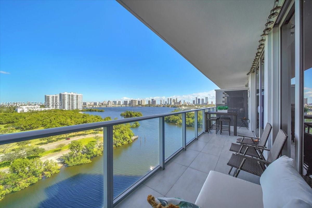 16385 Biscayne Blvd # 1104, North Miami Beach FL 33160 photo 4