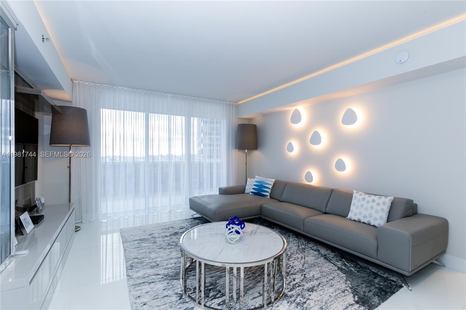 1830 S Ocean Dr # 2903, Hallandale Beach FL 33009 photo 2
