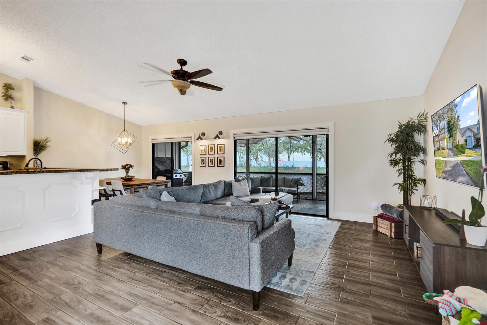 7826 NW 60th Street, Tamarac FL 33321 photo 3