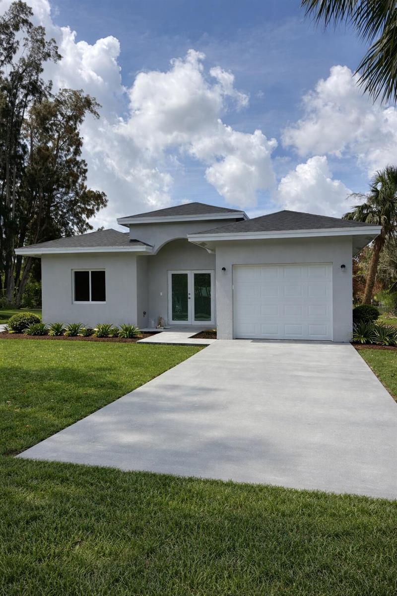 2007 N 49th Street, Fort Pierce FL 34947