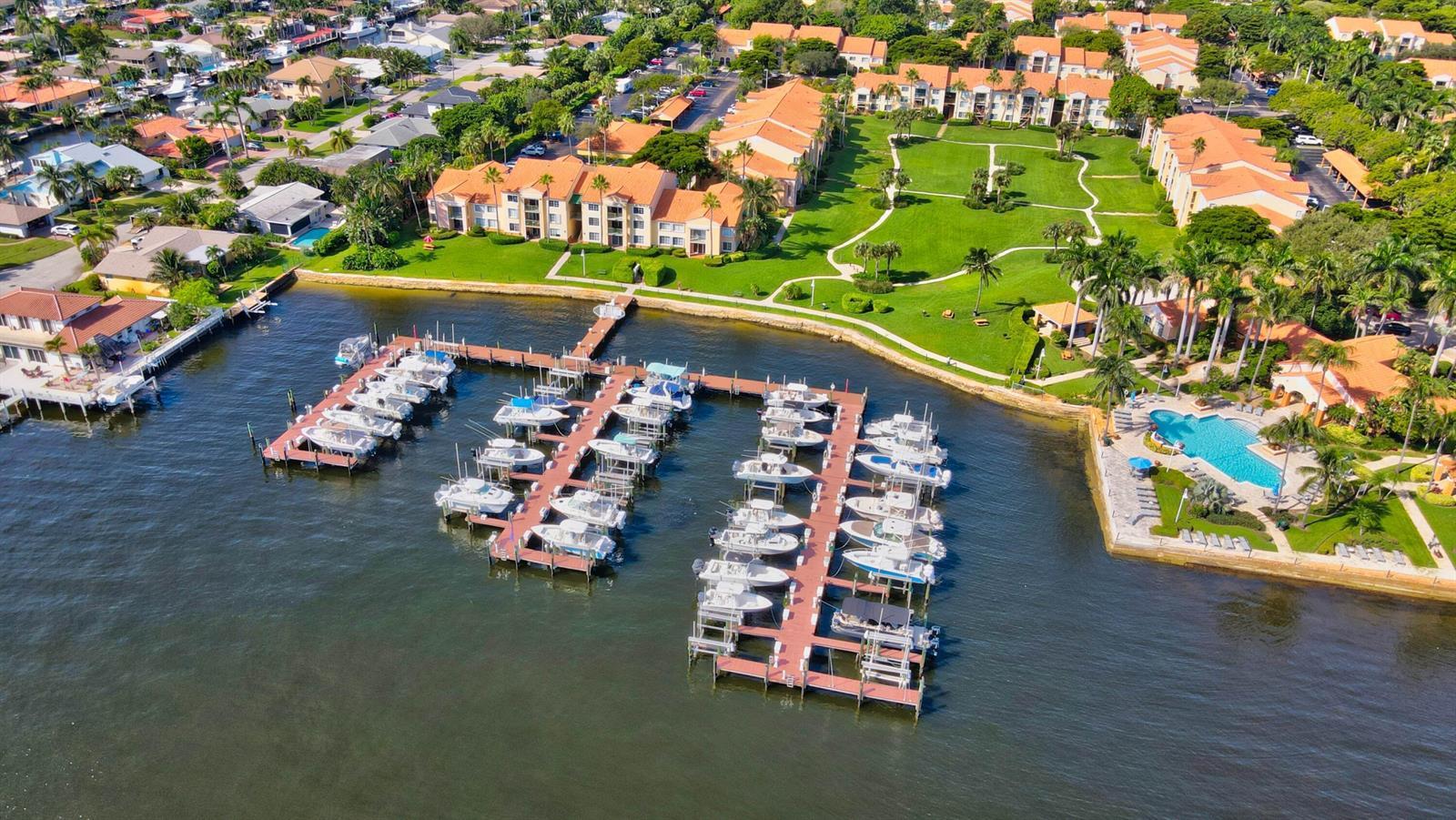 145 Yacht Club Way # 304, Hypoluxo FL 33462 photo 2
