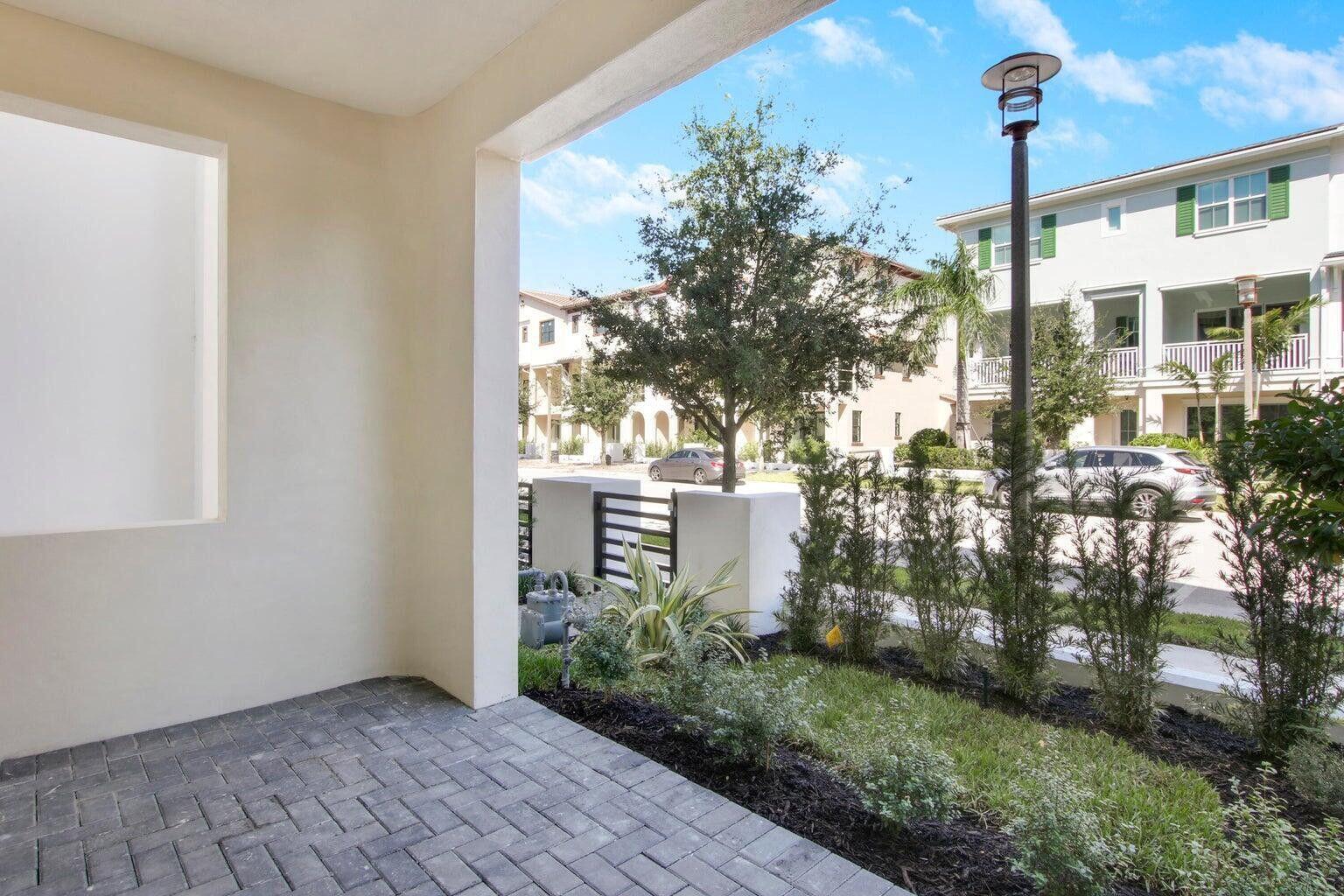5218 Beckman Terrace, Palm Beach Gardens FL 33418 photo 5