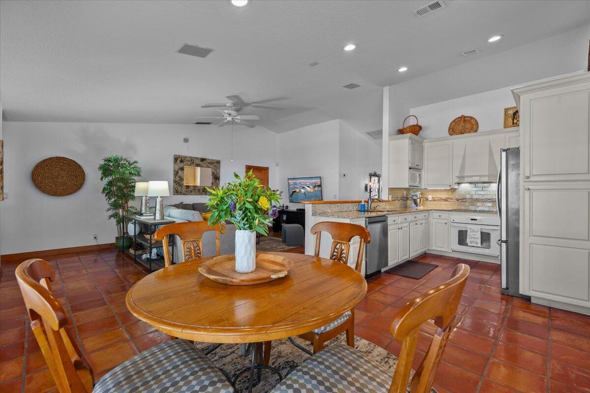 103 Olympus Circle, Jupiter FL 33477 photo 4