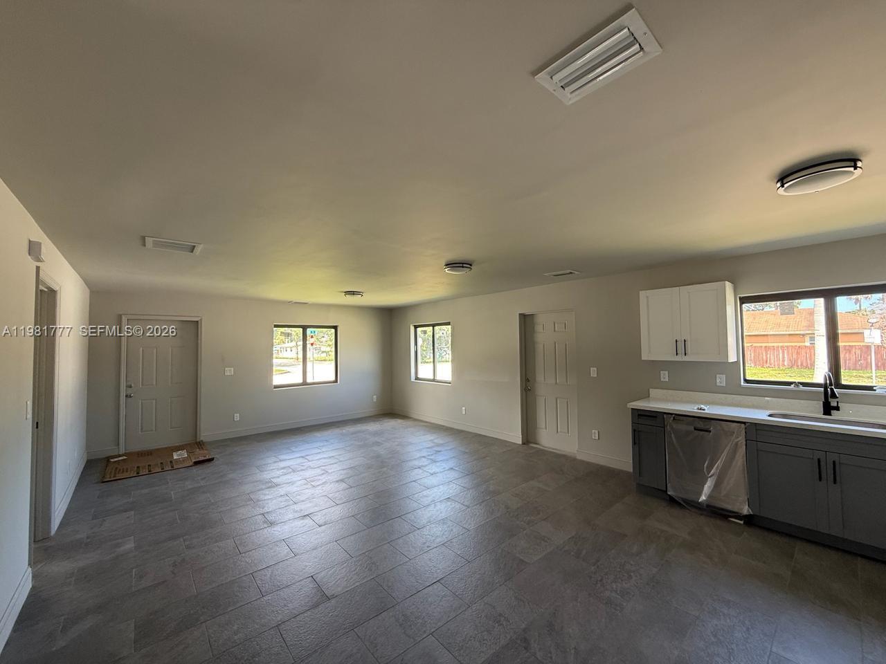 2806 NW 9th Ct, Fort Lauderdale FL 33311 photo 3