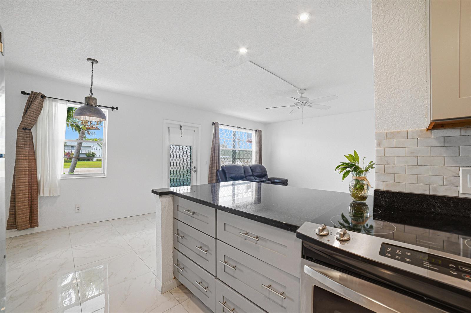51 Markham C, Deerfield Beach FL 33442