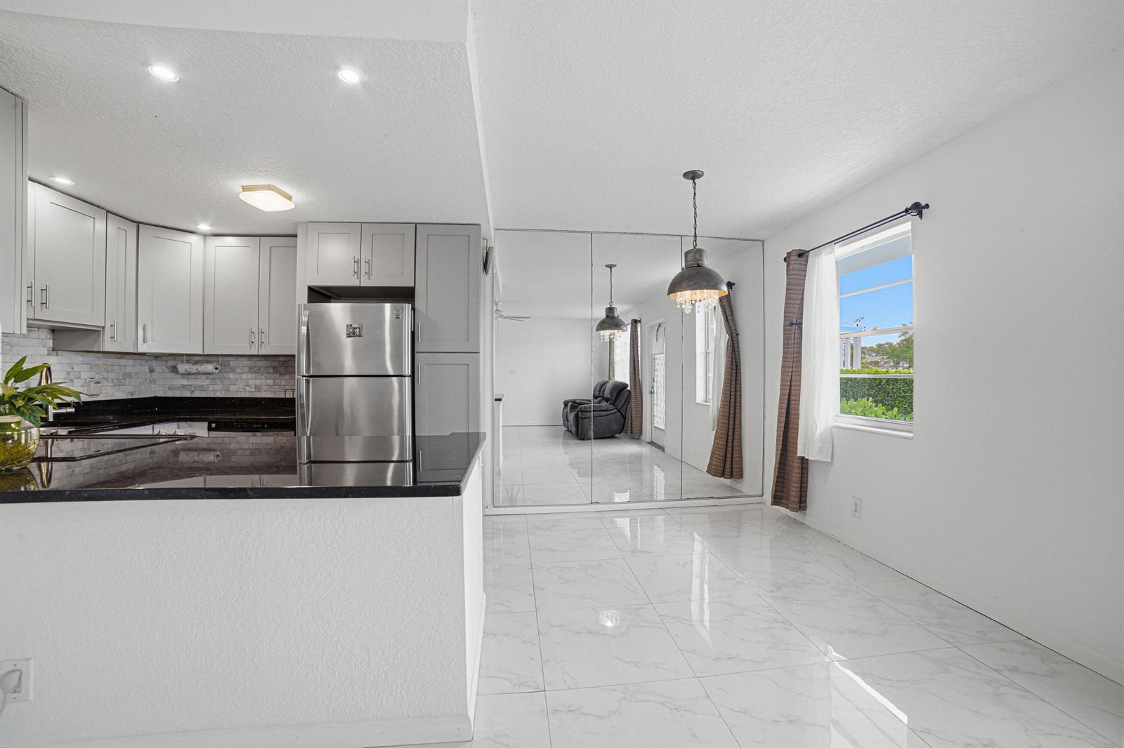 51 Markham C, Deerfield Beach FL 33442 photo 4