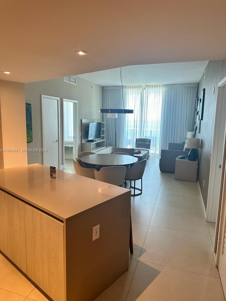 4111 S Ocean Dr, Hollywood FL 33019 photo 4