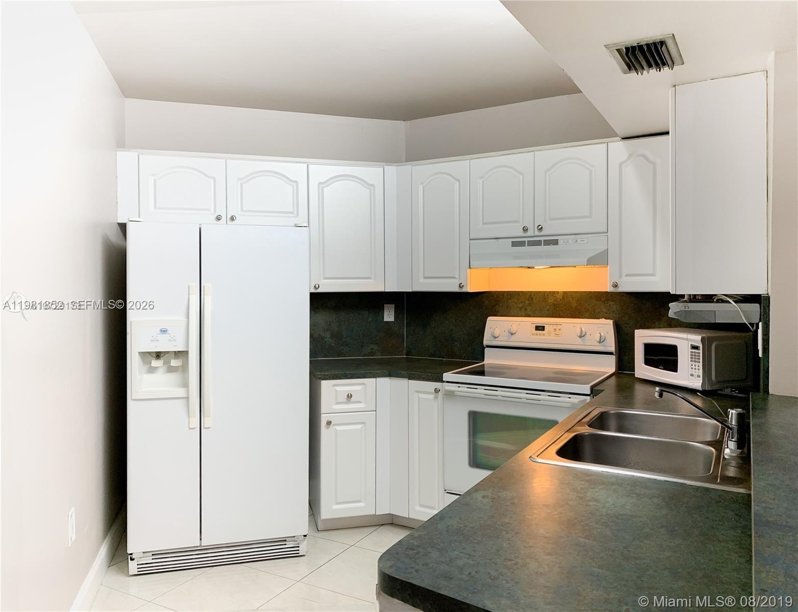 9741 Fontainebleau Blvd # H208, Miami FL 33172 photo 4