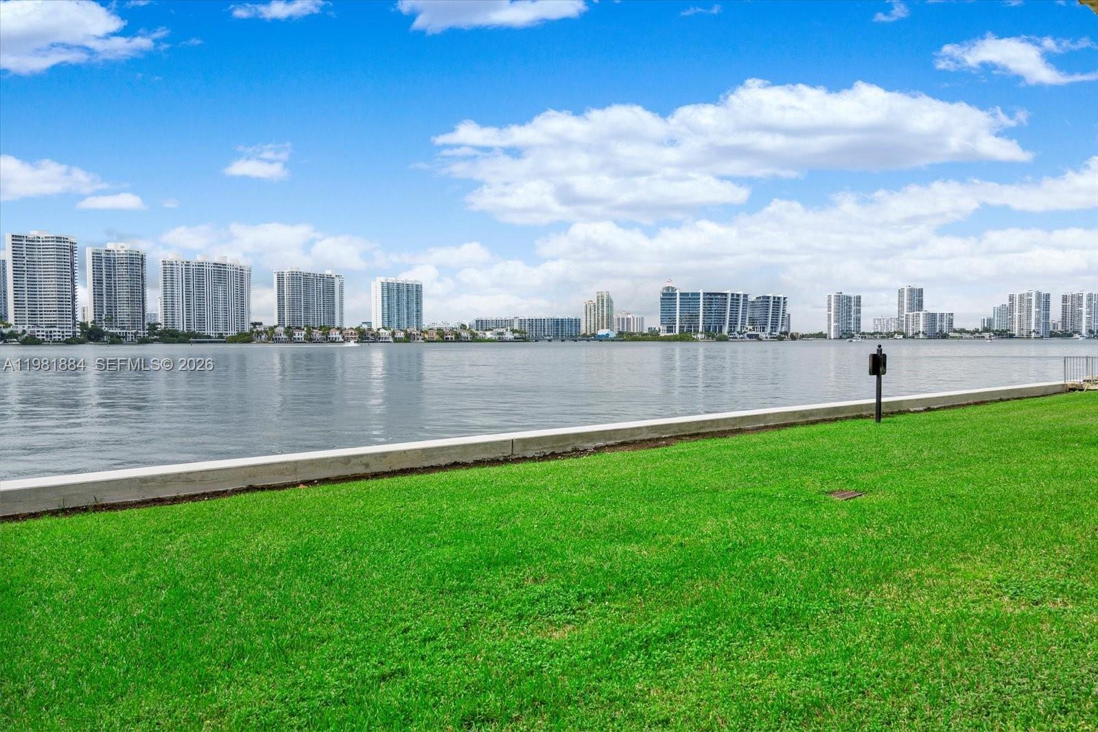 17500 N BAY RD # 707, Sunny Isles Beach FL 33160 photo 2