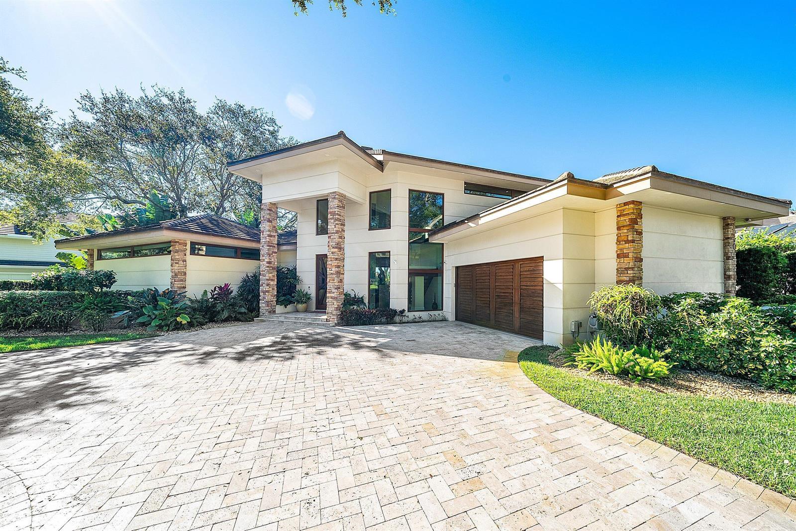 18163 SE Ridgeview Drive, Tequesta FL 33469 photo 2