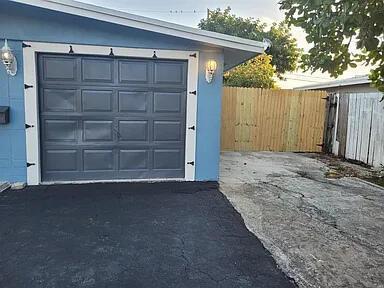1810 NE 42nd Street, Pompano Beach FL 33064 photo 2
