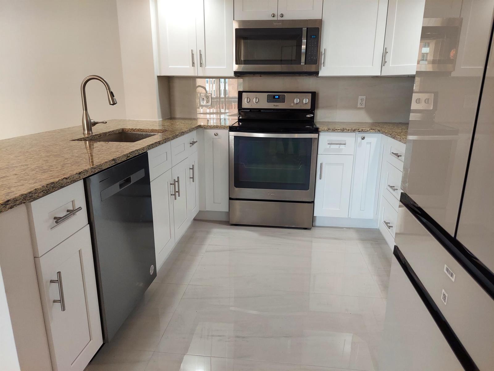 110 N Federal # 607, Fort Lauderdale FL 33301